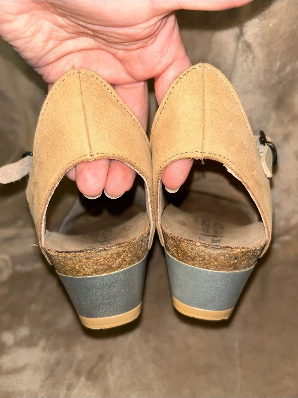 Naot Fiona Israeli Two-Tone Tan Gray Suede Leather Metallic Wedge Sandals EU 36